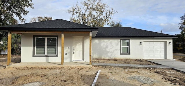 view of front of house featuring a garage