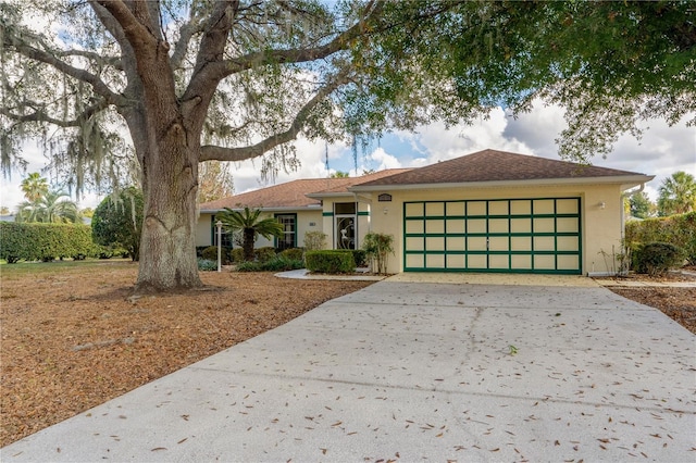 view of front facade with a garage