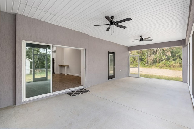 view of patio featuring ceiling fan