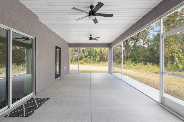 view of patio with ceiling fan