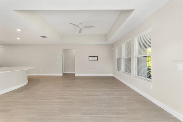 empty room with ceiling fan