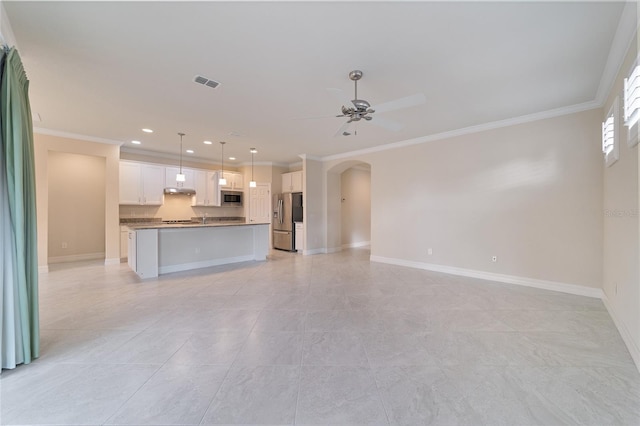 unfurnished living room with light tile patterned floors, ceiling fan, and ornamental molding