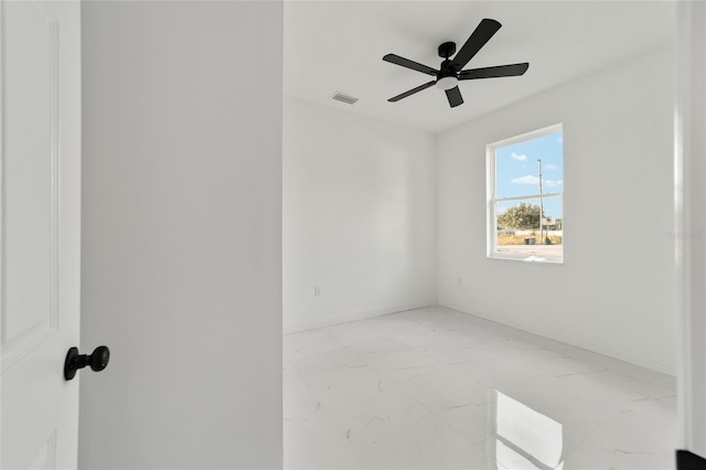 empty room with ceiling fan