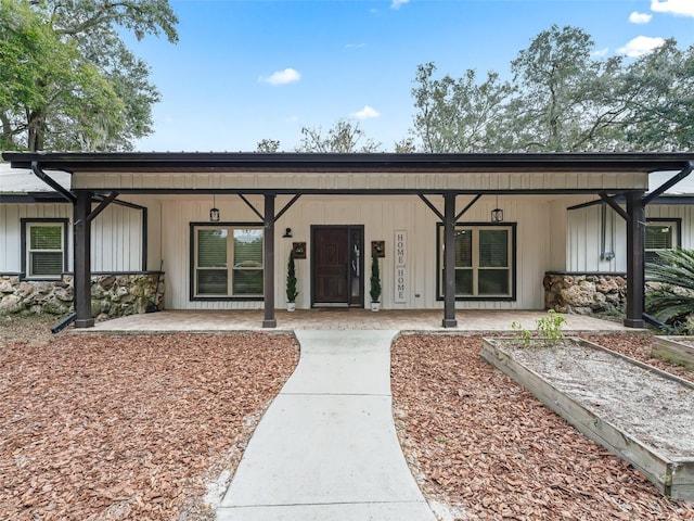 view of front of home