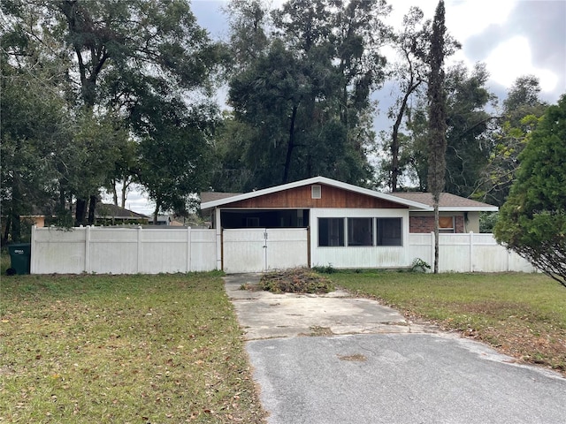 exterior space with a front yard