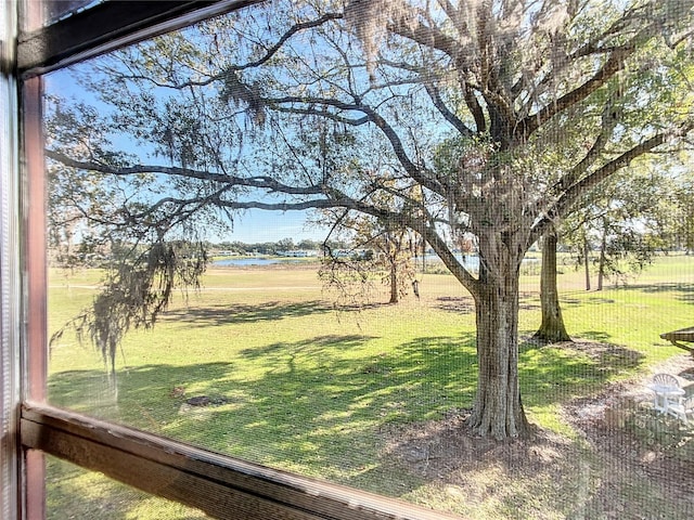 view of yard featuring a water view