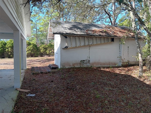 view of side of property