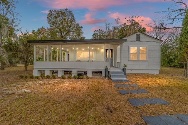 view of front of house featuring covered porch