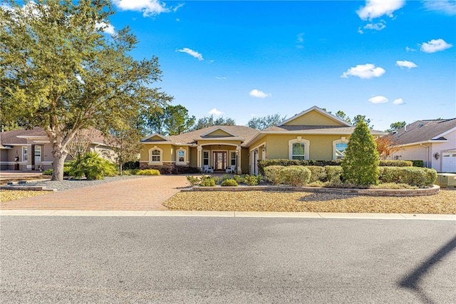 ranch-style house featuring a porch