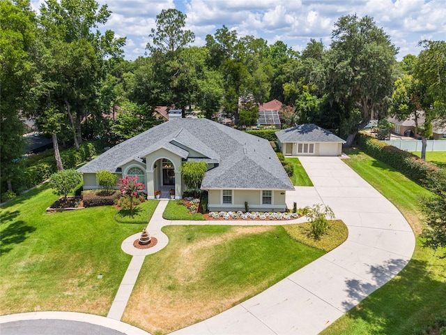 view of front of property with a front yard