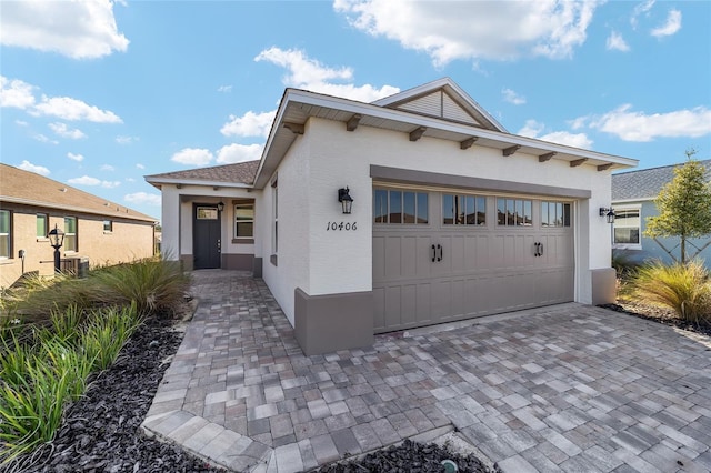 view of front facade with a garage