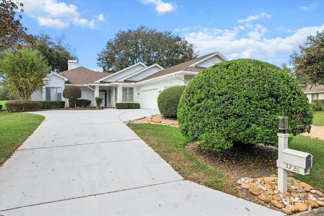 view of front facade featuring a garage