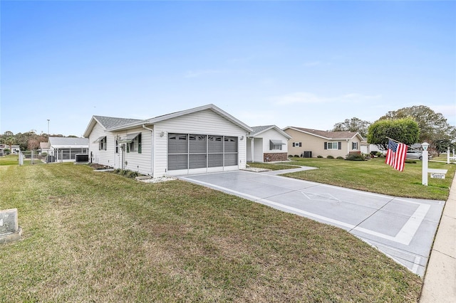 single story home featuring a front yard