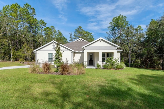 view of front of property with a front yard