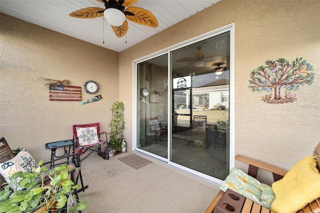 view of patio with ceiling fan