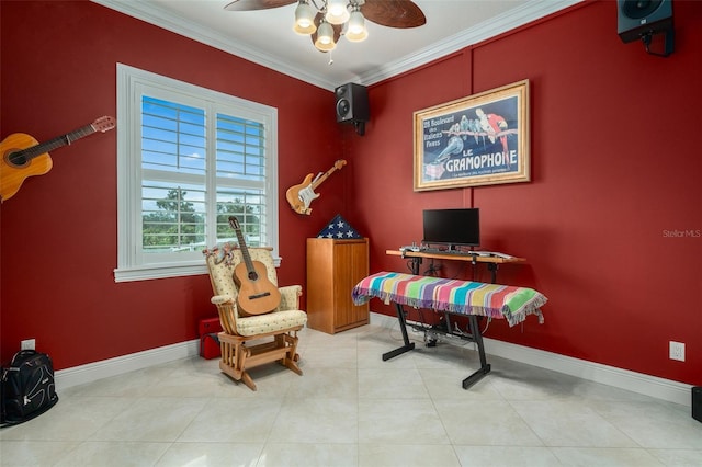 living area featuring crown molding and ceiling fan