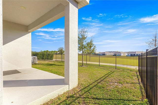 view of yard with a patio