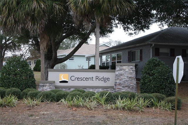 view of community / neighborhood sign