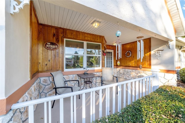 view of patio featuring covered porch