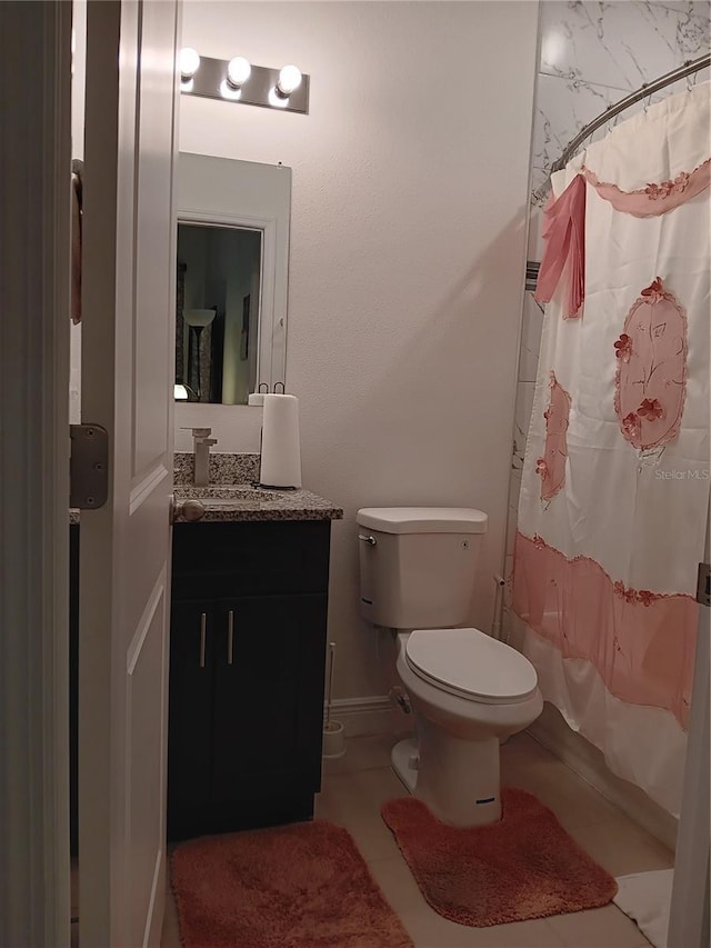 full bathroom with toilet, vanity, and shower / bath combo with shower curtain