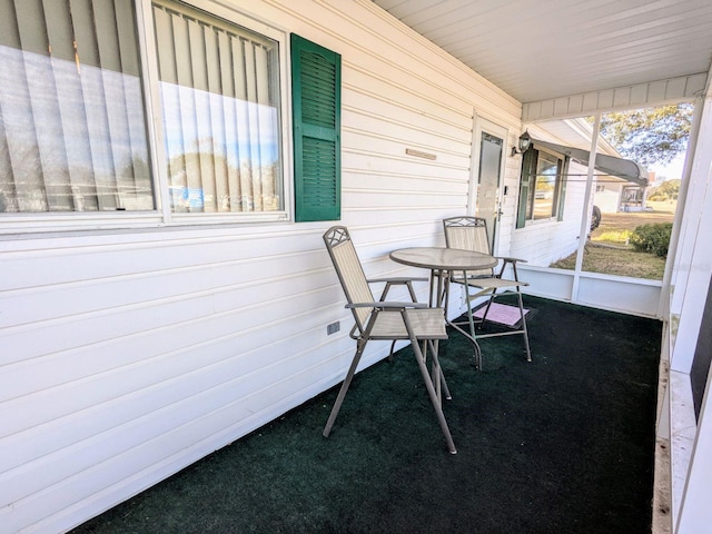 view of sunroom / solarium