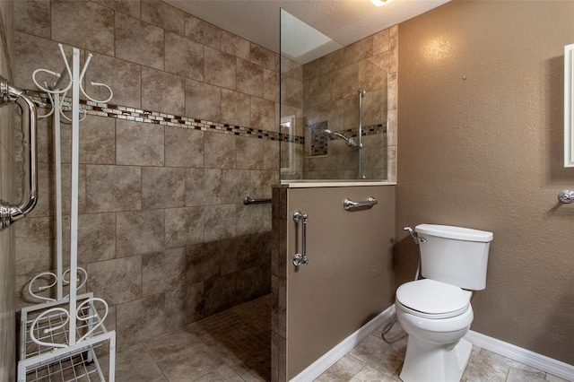10918 SE 50th Ave, Belleview, FL 34420 - bathroom featuring toilet and tiled shower