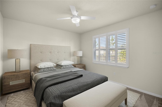 bedroom with ceiling fan