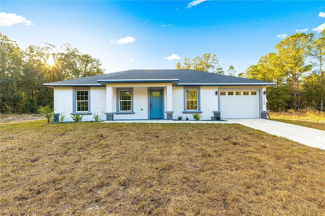 view of front facade featuring a garage, a front lawn, covered porch, and central AC