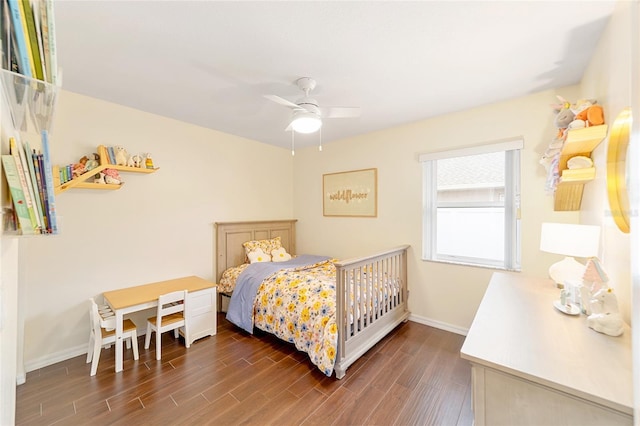 bedroom with ceiling fan