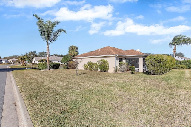 view of front of house featuring a front yard