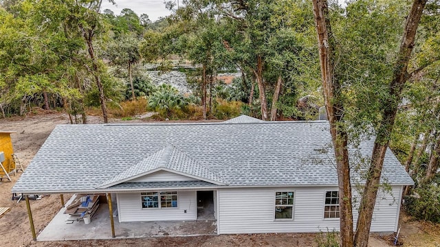 view of front of property featuring a patio area