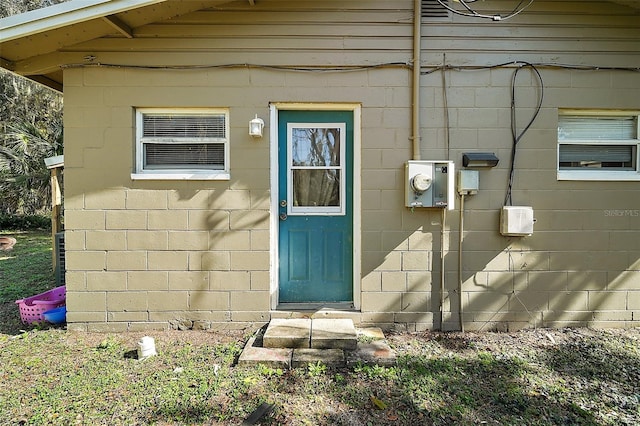 view of doorway to property