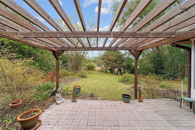 view of patio featuring a pergola