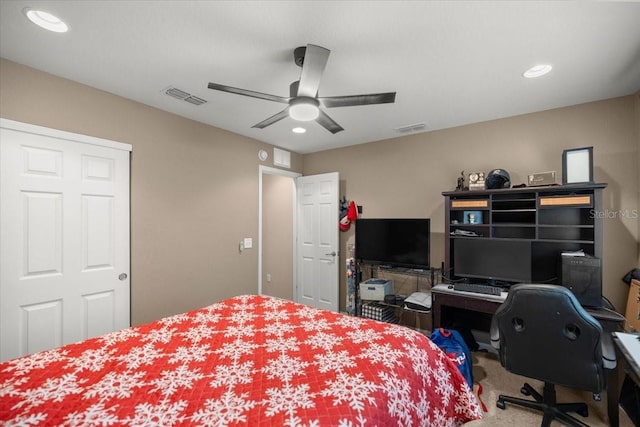 bedroom featuring carpet flooring and ceiling fan