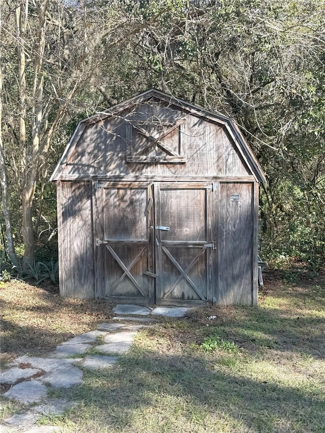 view of outdoor structure