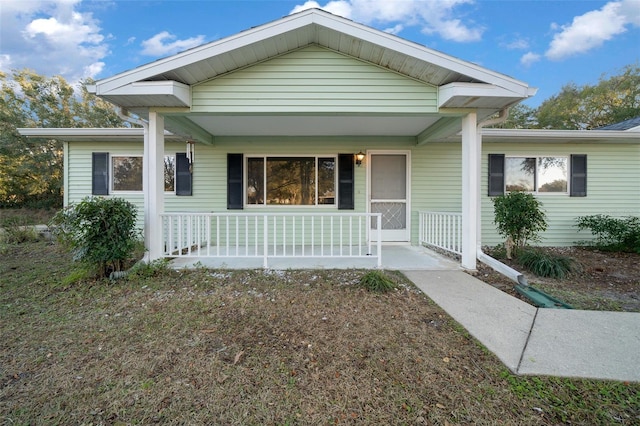 view of front of house featuring a porch