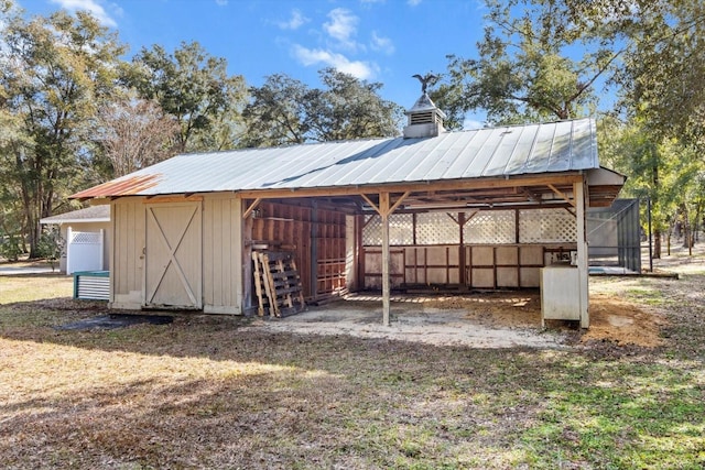 view of outbuilding