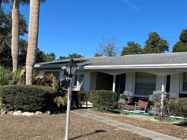 view of front of property