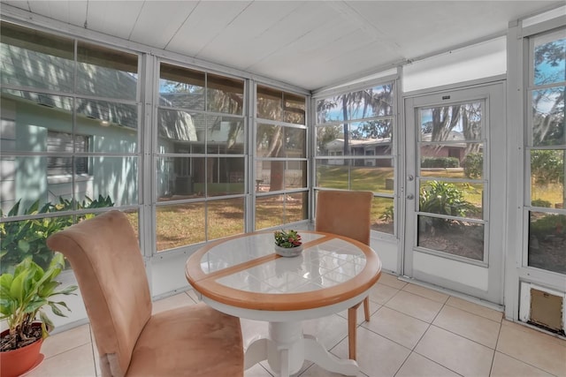 view of sunroom / solarium