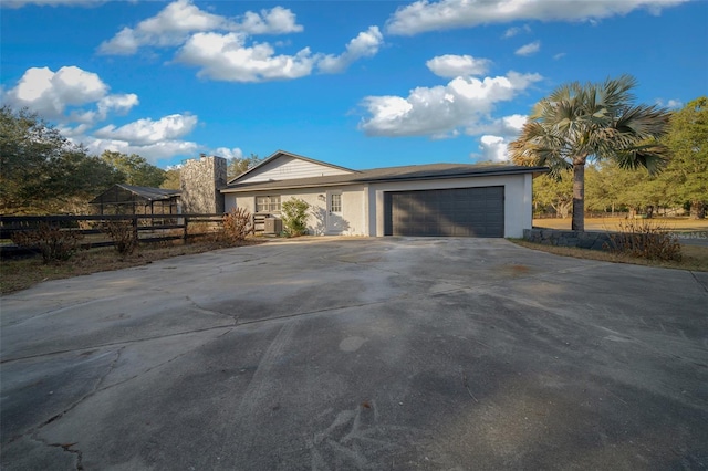 view of front of house featuring a garage