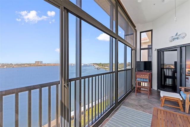 view of sunroom / solarium