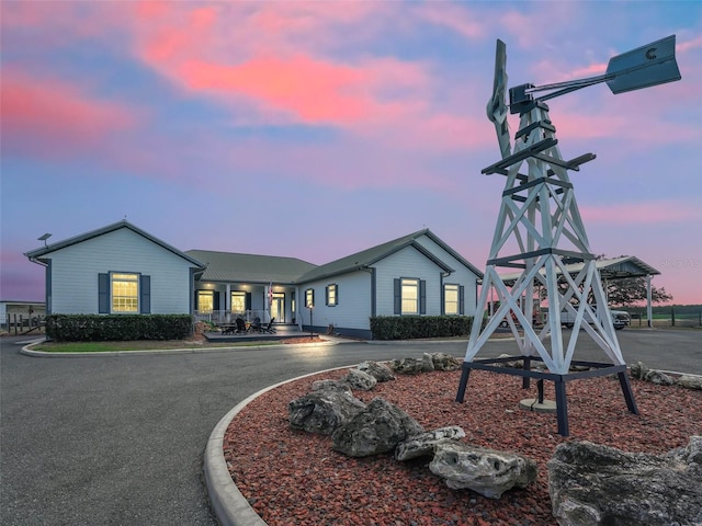 view of front of home