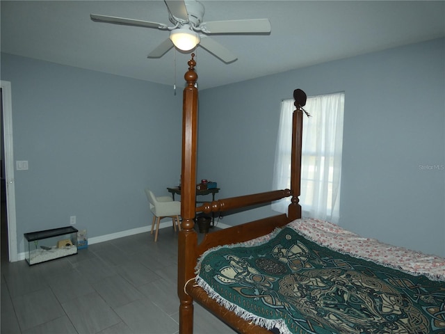 bedroom with ceiling fan