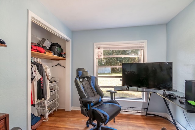 office area featuring light hardwood / wood-style flooring