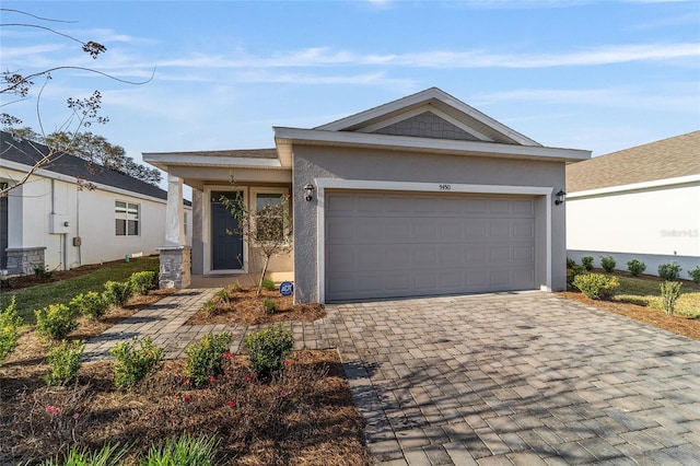 view of front of house featuring a garage