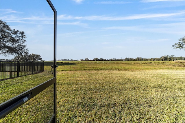 view of yard featuring a rural view