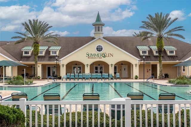 view of swimming pool featuring a patio