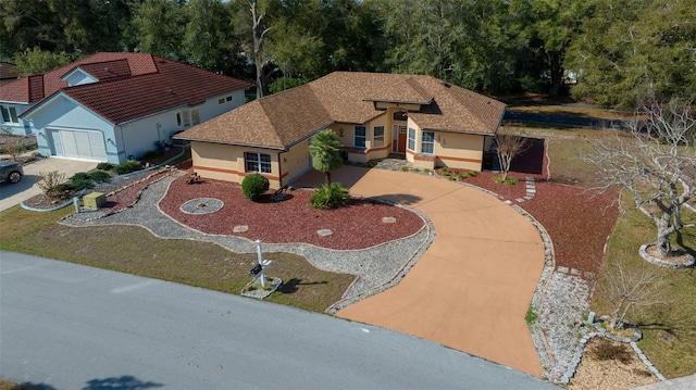 view of front facade featuring a garage