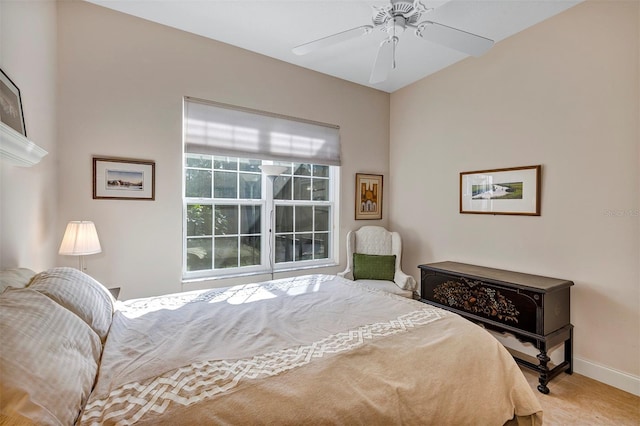 bedroom featuring ceiling fan