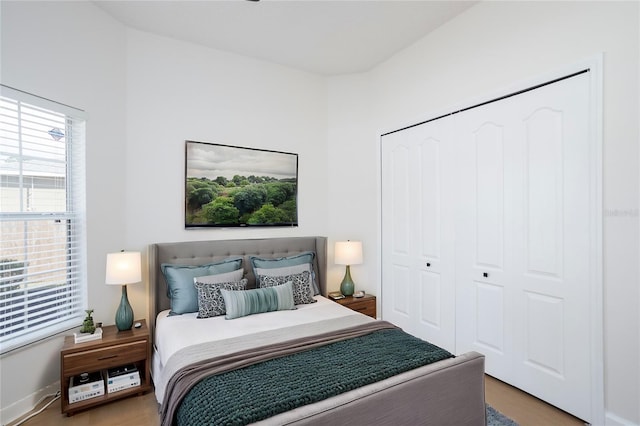 bedroom featuring a closet